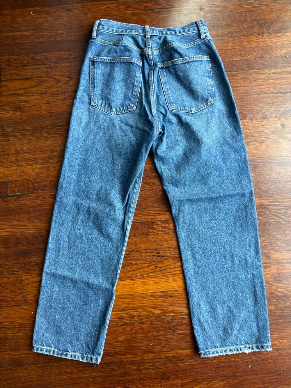 Agolde Classic Straight-Leg Women's Jeans in Mid Blue Wash - Picture 9 of 9